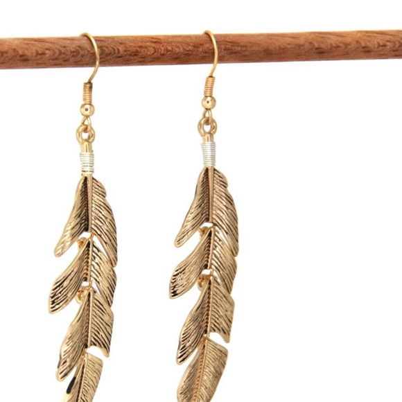 New! Boho Feather Dangle Gold Tone Textured Quality Earring’s - Picture 8 of 13